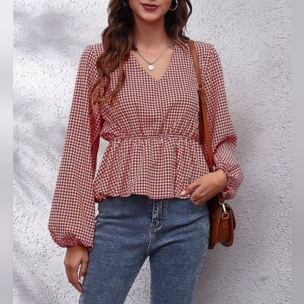 Stylish Print Long Sleeve Blouse with Ruched Detailing